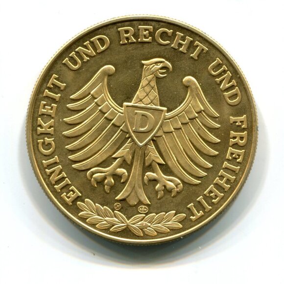 Germany 200 Jahre Brandenburger Tor Medal (b735-17) - Picture 1 of 2